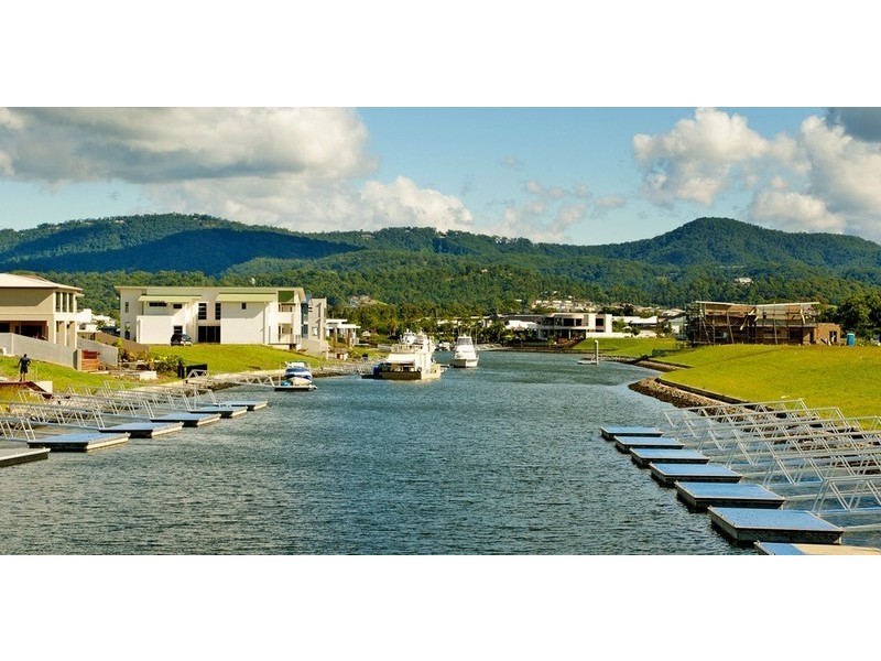 1 Fleetwood Court, Helensvale QLD 4212