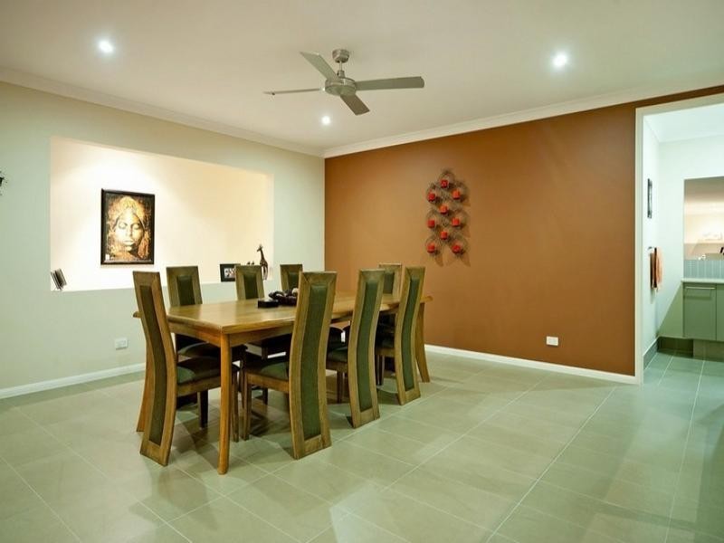 12 Meadow Court, Maudsland QLD 4210