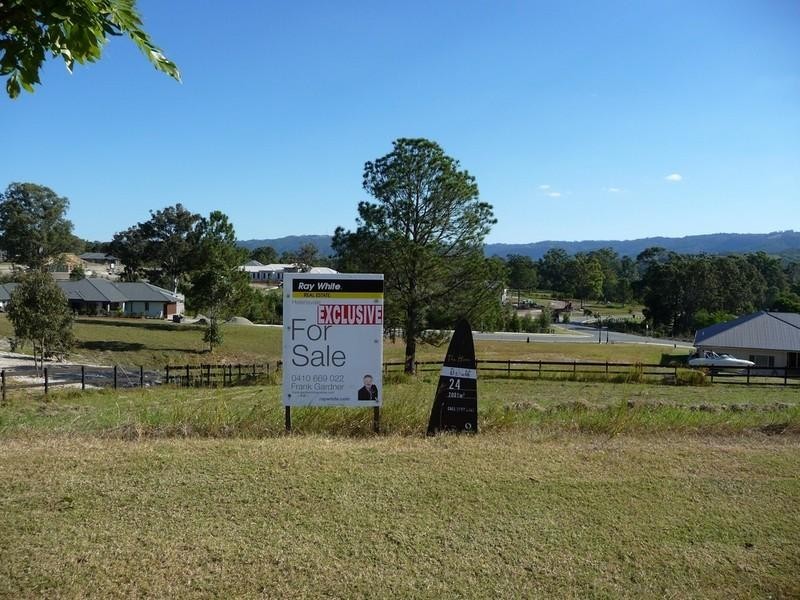11 Greenacre Way, Maudsland QLD 4210