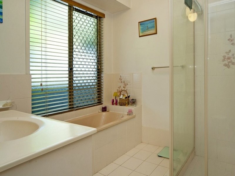 19 Rosedale Place, Helensvale QLD 4212
