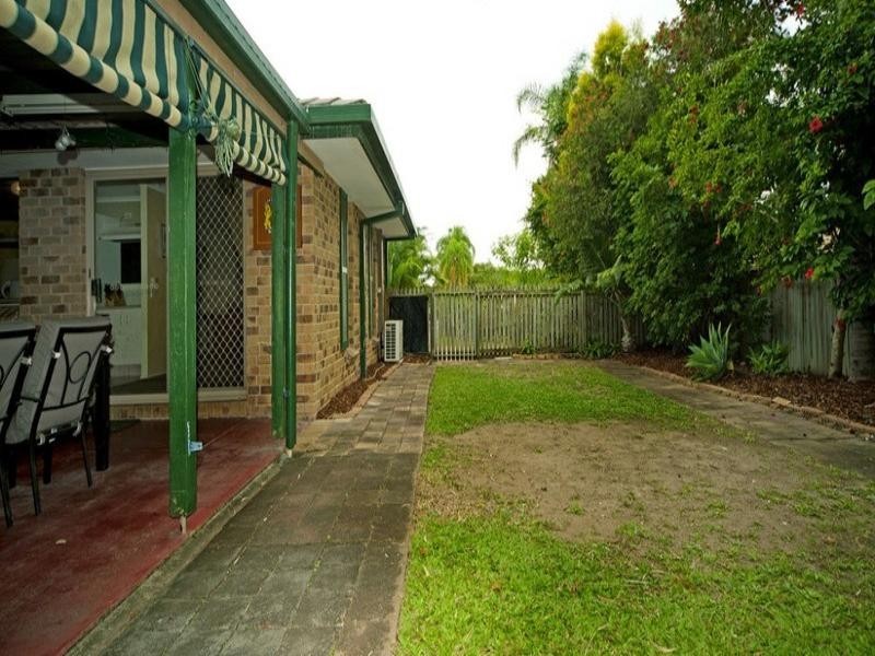 16 Village Way, Oxenford QLD 4210