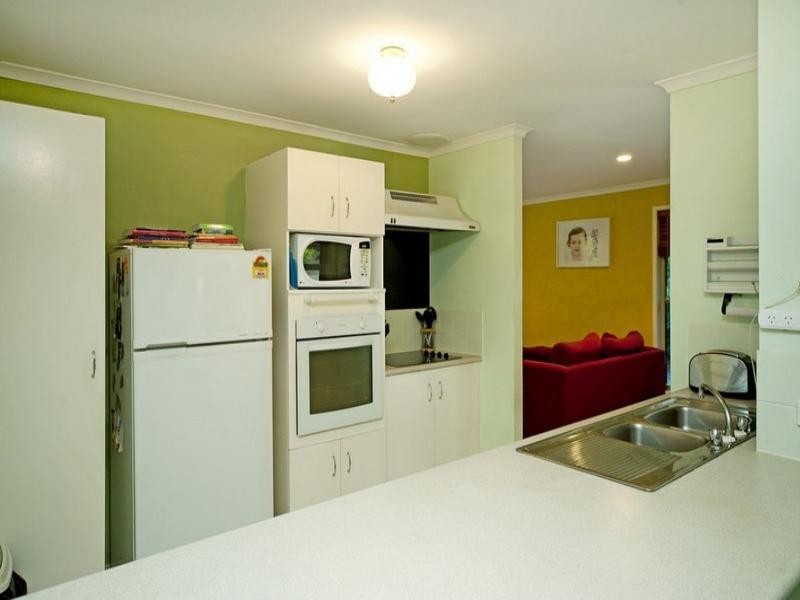 16 Village Way, Oxenford QLD 4210