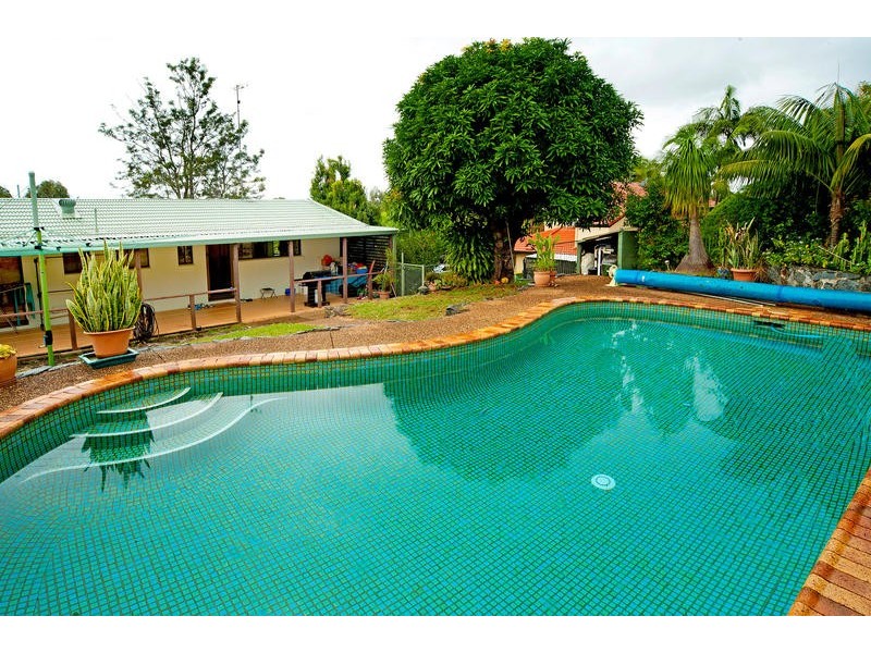 114 Plateau Crescent, Carrara QLD 4211