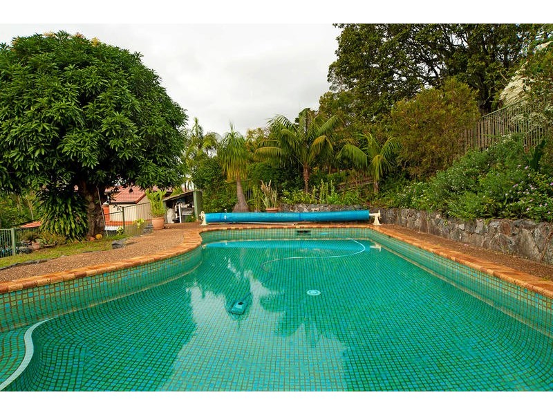 114 Plateau Crescent, Carrara QLD 4211