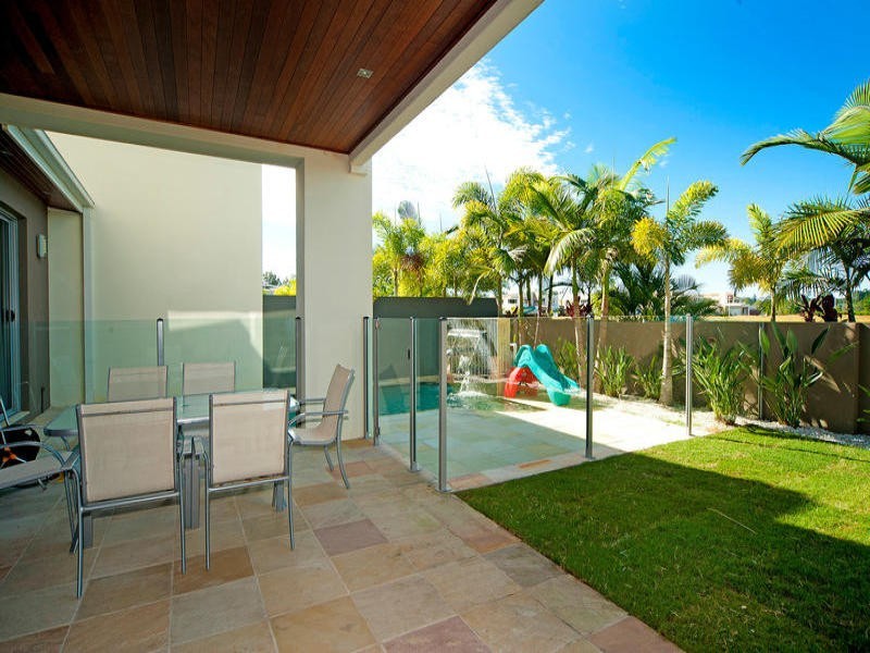 1/4024 Quayside, Benowa QLD 4217