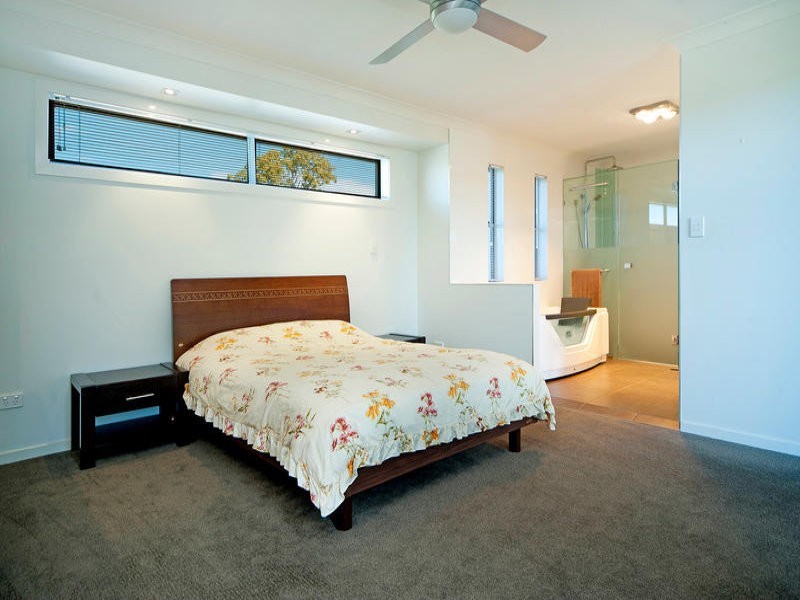 1/4024 Quayside, Benowa QLD 4217