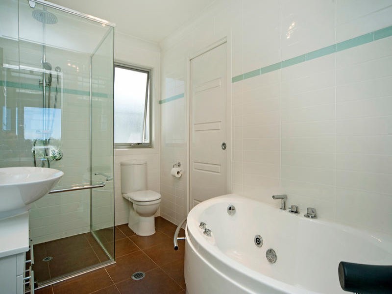 1/4024 Quayside, Benowa QLD 4217