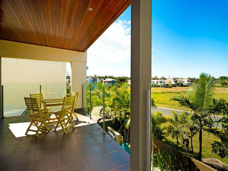 1/4024 Quayside, Benowa QLD 4217