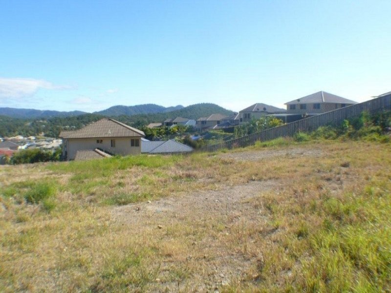 32 Wellers Street, Pacific Pines QLD 4211