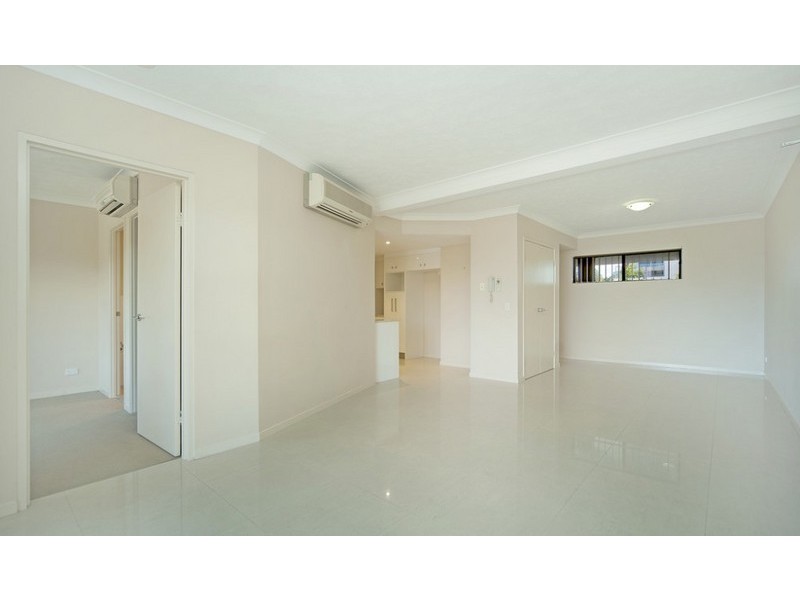 10/24 Parker Street, Labrador QLD 4215