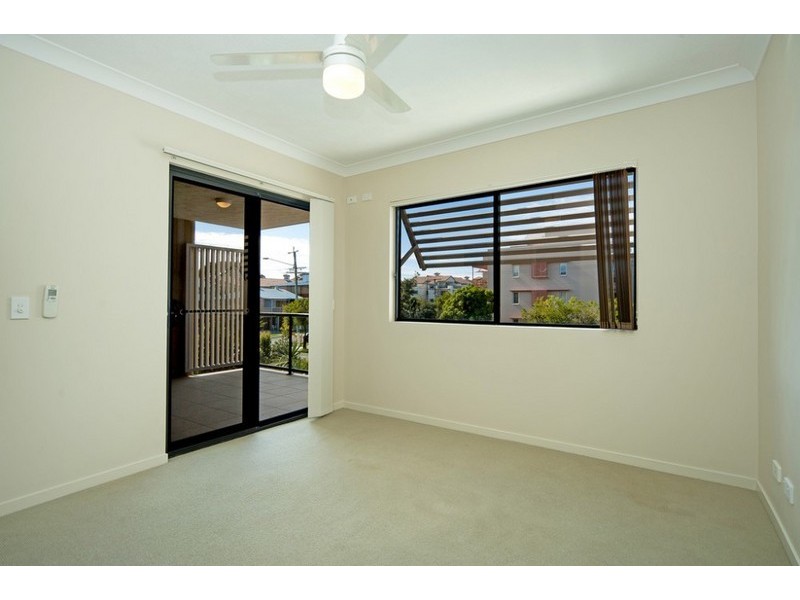 10/24 Parker Street, Labrador QLD 4215