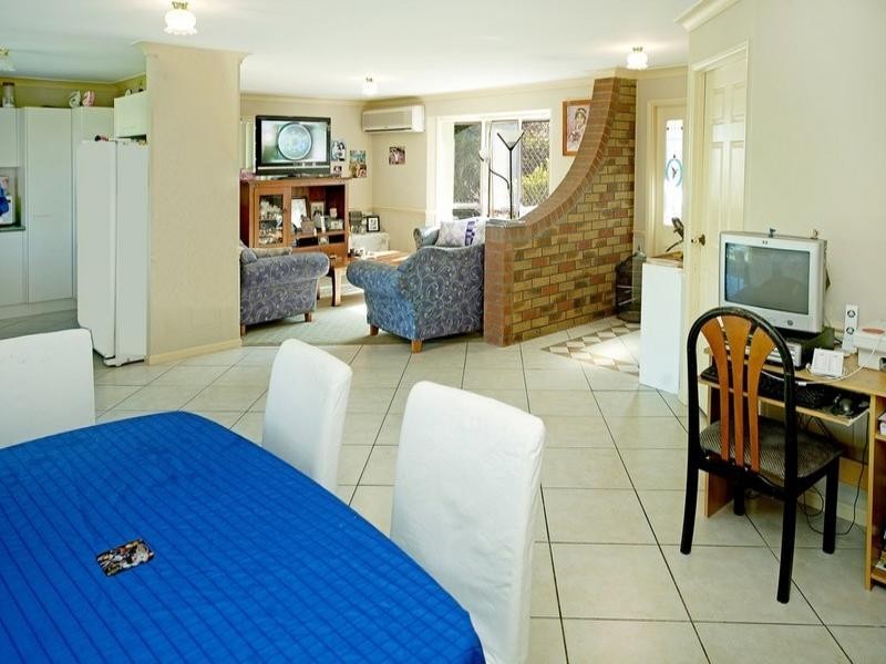 184 Universal Street, Oxenford QLD 4210