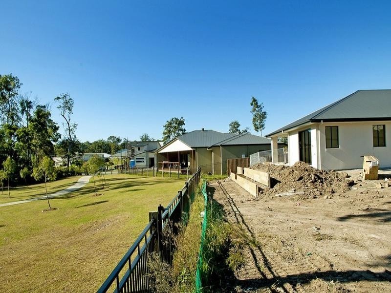 61 Picnic Creek Drive, Coomera QLD 4209