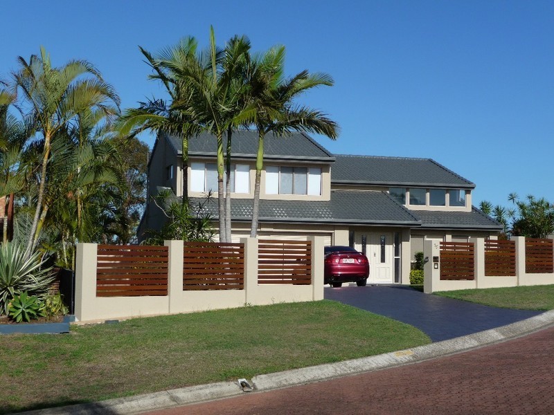 15 Katoomba Court, Helensvale QLD 4212