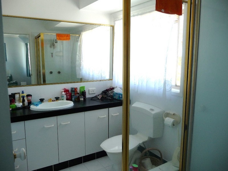 15 Katoomba Court, Helensvale QLD 4212