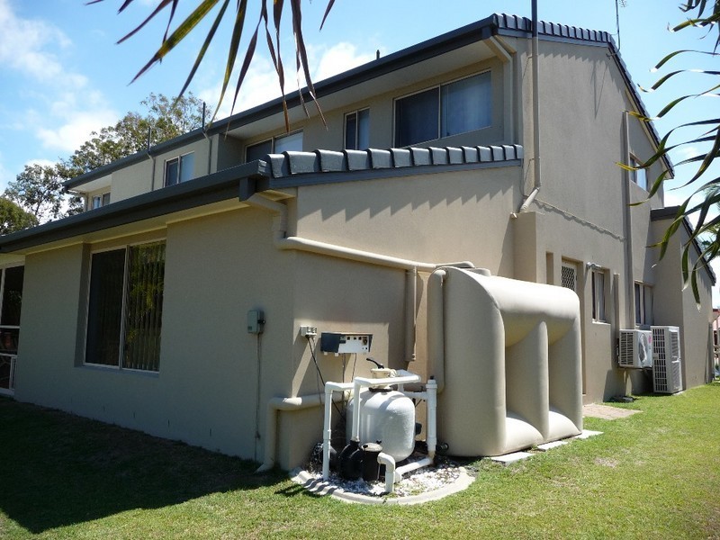 15 Katoomba Court, Helensvale QLD 4212