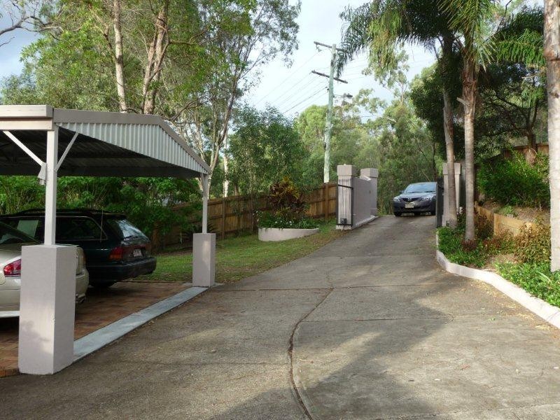 13A Uplands Drive, Parkwood QLD 4214