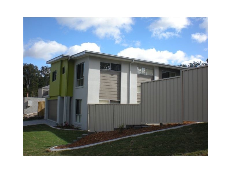 37 Saltwater Boulevard, Oxenford QLD 4210