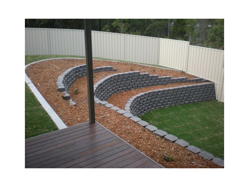 37 Saltwater Boulevard, Oxenford QLD 4210