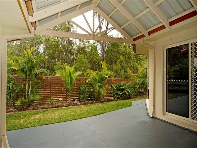 16 Leeds Close, Arundel QLD 4214