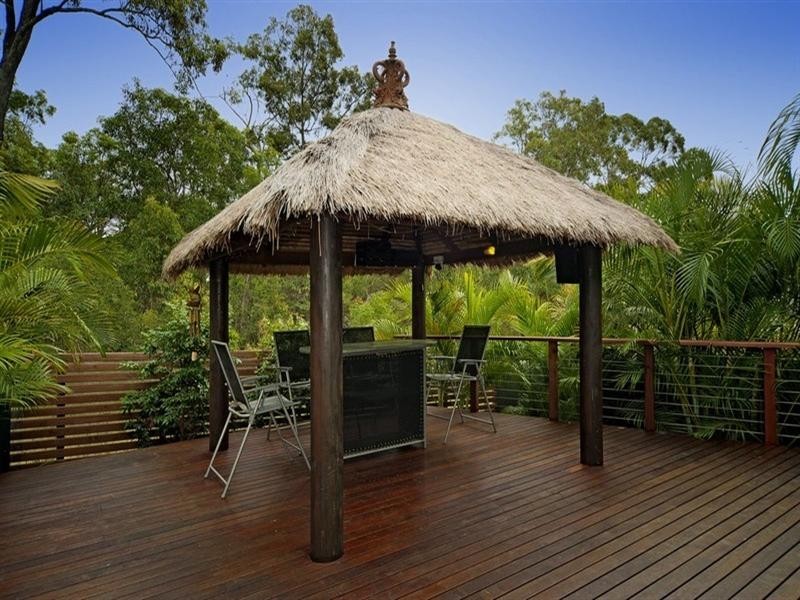 16 Leeds Close, Arundel QLD 4214