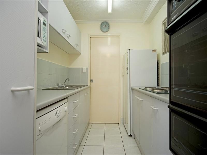 23/418 Marine Parade, Biggera Waters QLD 4216