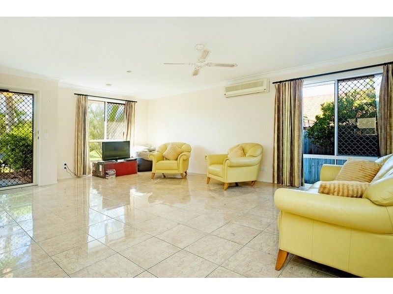 12 Fairweather Drive, Parkwood QLD 4214