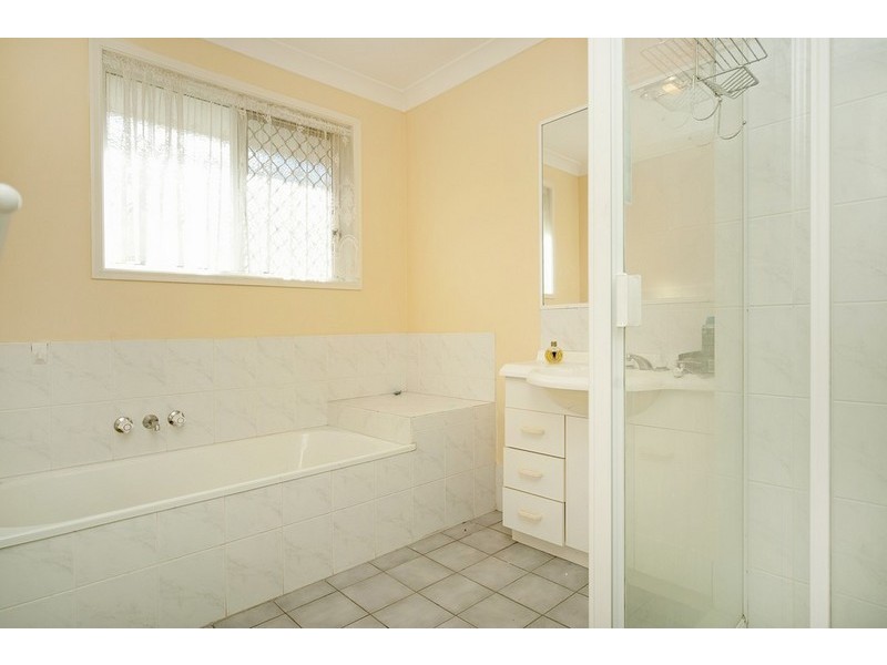 12 Fairweather Drive, Parkwood QLD 4214