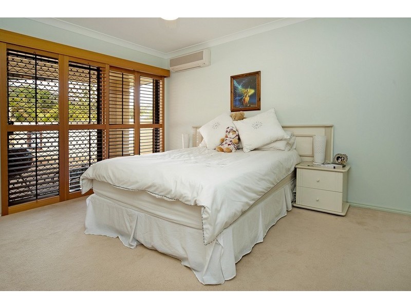 21 Nottinghill Gate Drive, Arundel QLD 4214