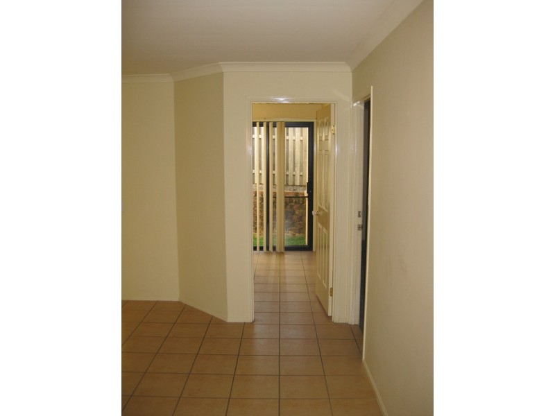 15 Etelka Way, Arundel QLD 4214