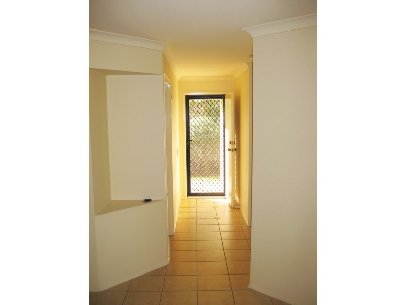 15 Etelka Way, Arundel QLD 4214