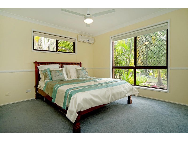 16 Cannington Place, Helensvale QLD 4212