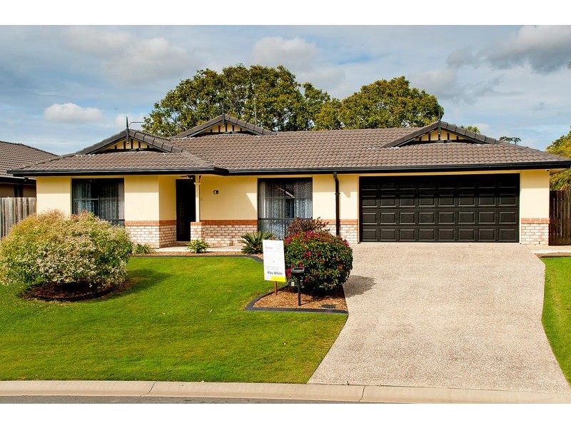 4 Tandanus Court, Oxenford QLD 4210