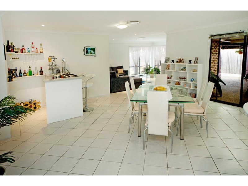 4 Tandanus Court, Oxenford QLD 4210