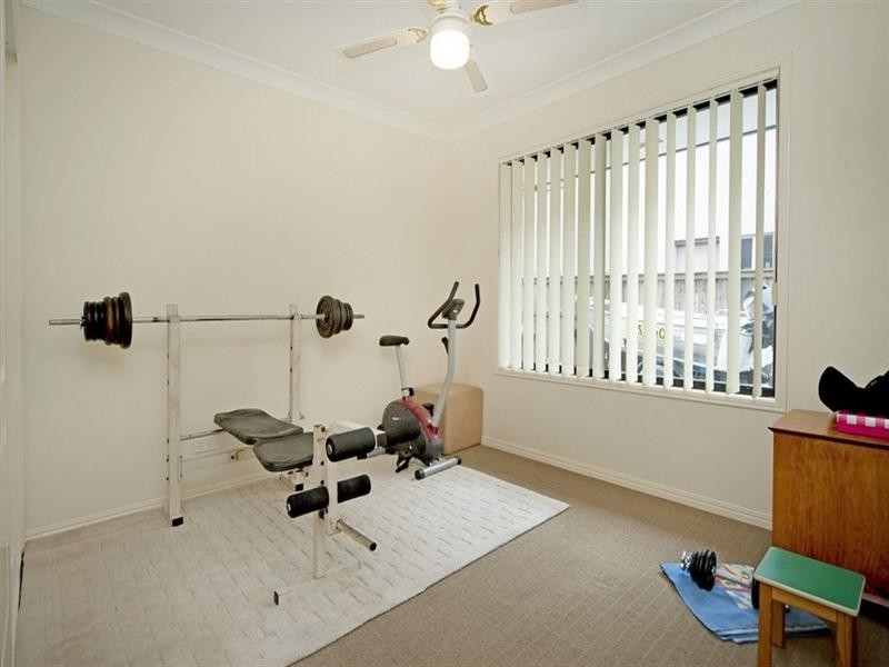 36 Gippsland Drive, Helensvale QLD 4212