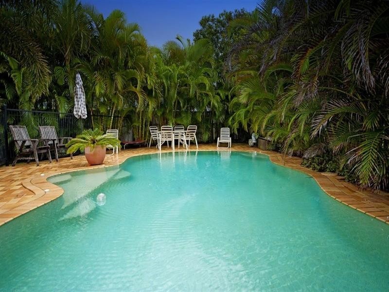 10 Kingman Court, Pacific Pines QLD 4211