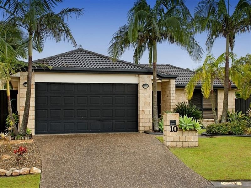 10 Kingman Court, Pacific Pines QLD 4211