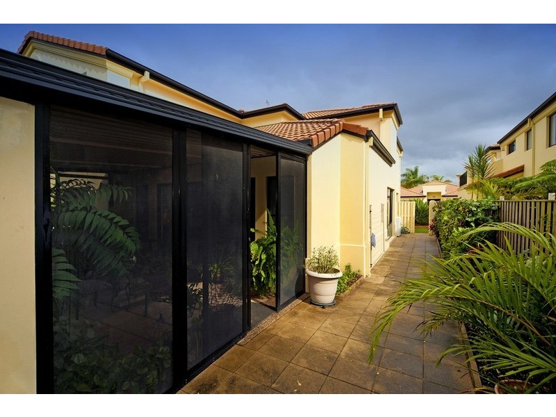 9/38 Caseys Road, Hope Island QLD 4212