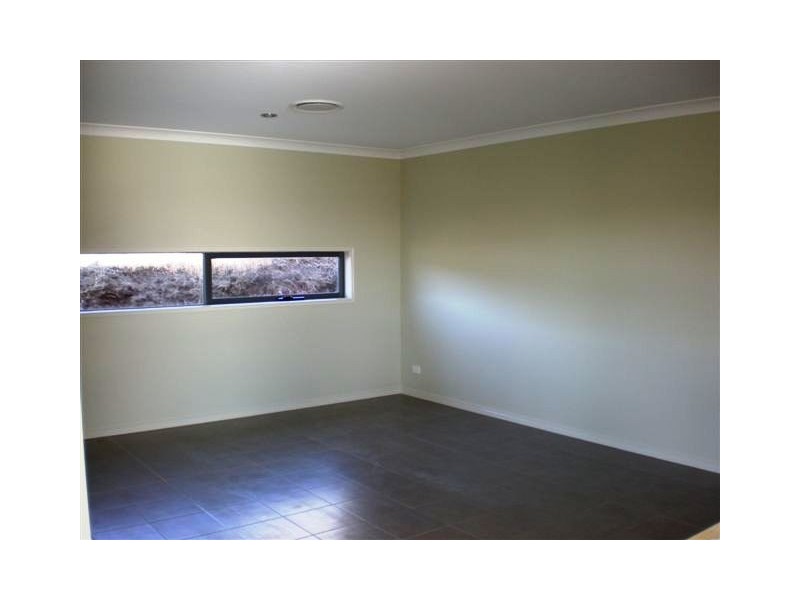 Pacific Pines QLD 4211