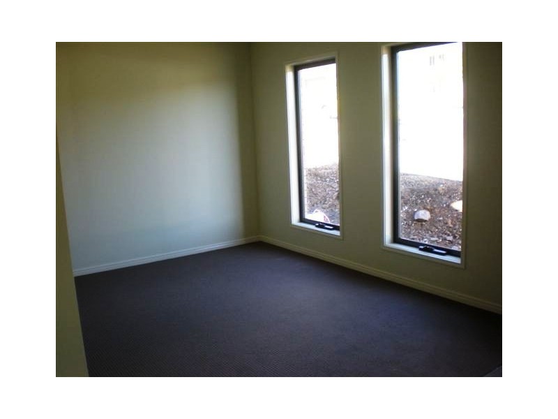 Pacific Pines QLD 4211