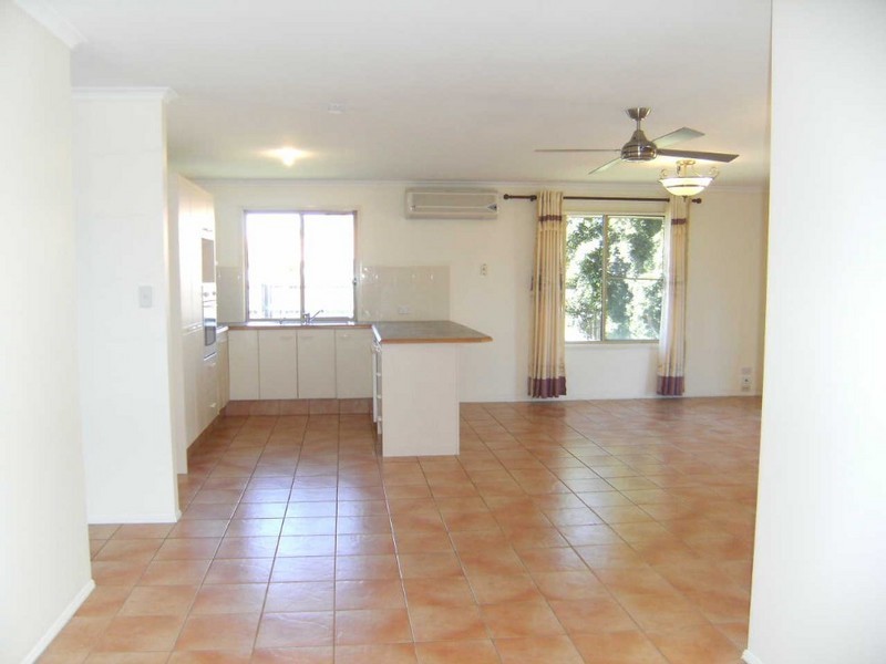 7 Hollyfern Court, Oxenford QLD 4210