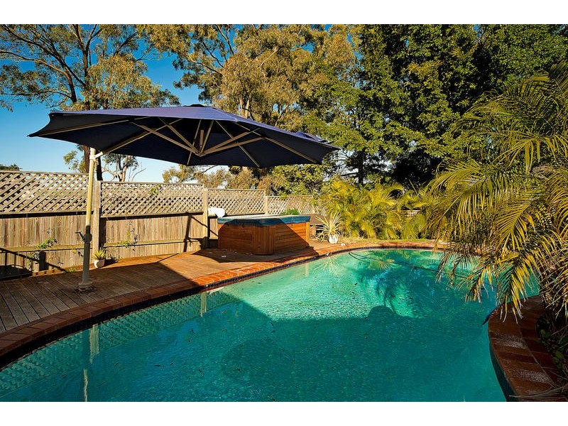 5 Dubbo Court, Helensvale QLD 4212