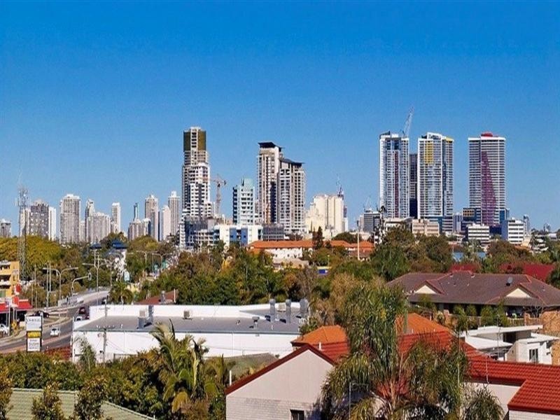 8 +8a + 10 Ahern Street, Labrador QLD 4215