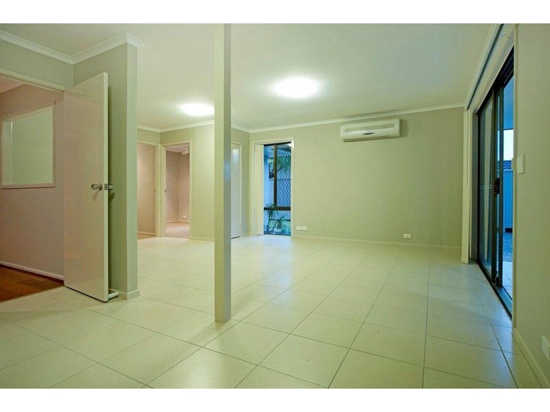 61 Discovery Drive, Helensvale QLD 4212