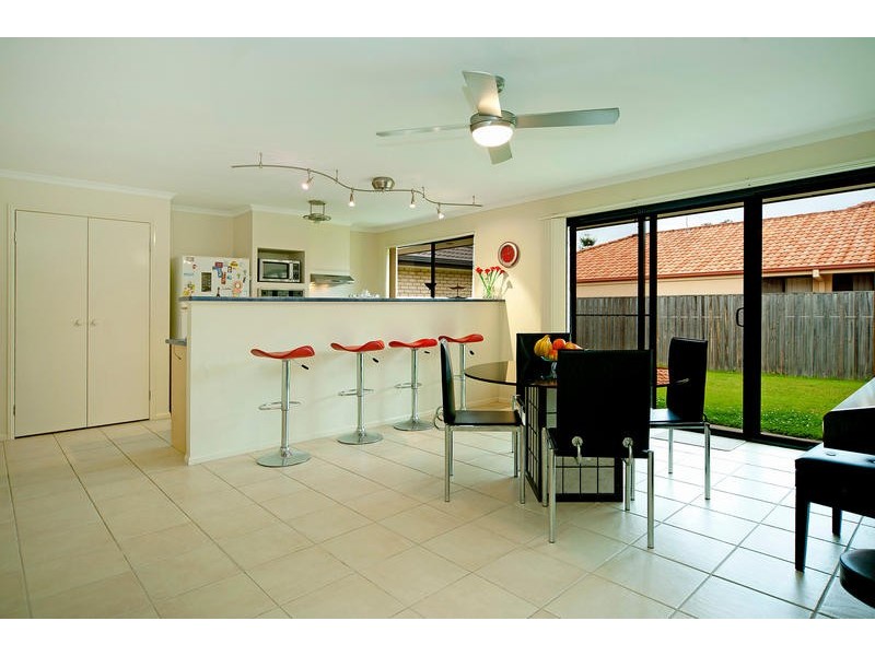 9 Catchlove Street, Maudsland QLD 4210