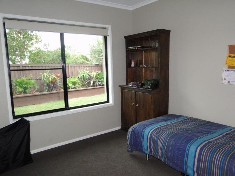 1 Casuarina Way, Helensvale QLD 4212