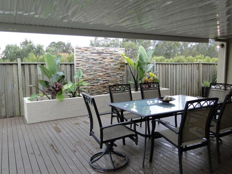 1 Casuarina Way, Helensvale QLD 4212