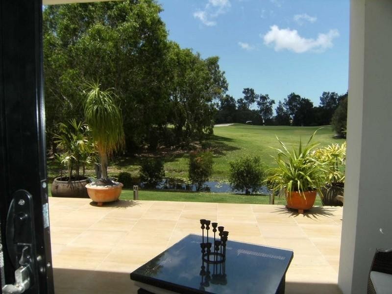 8886 Magnolia Drive East, Hope Island QLD 4212
