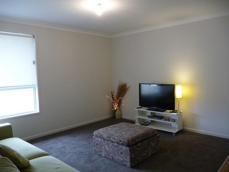 11 Treecreeper Crescent, Upper Coomera QLD 4209