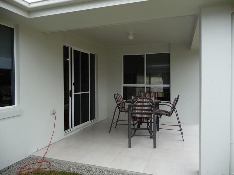 11 Treecreeper Crescent, Upper Coomera QLD 4209